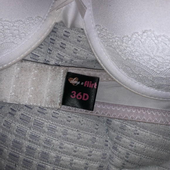 Bra - Picture 3 of 4